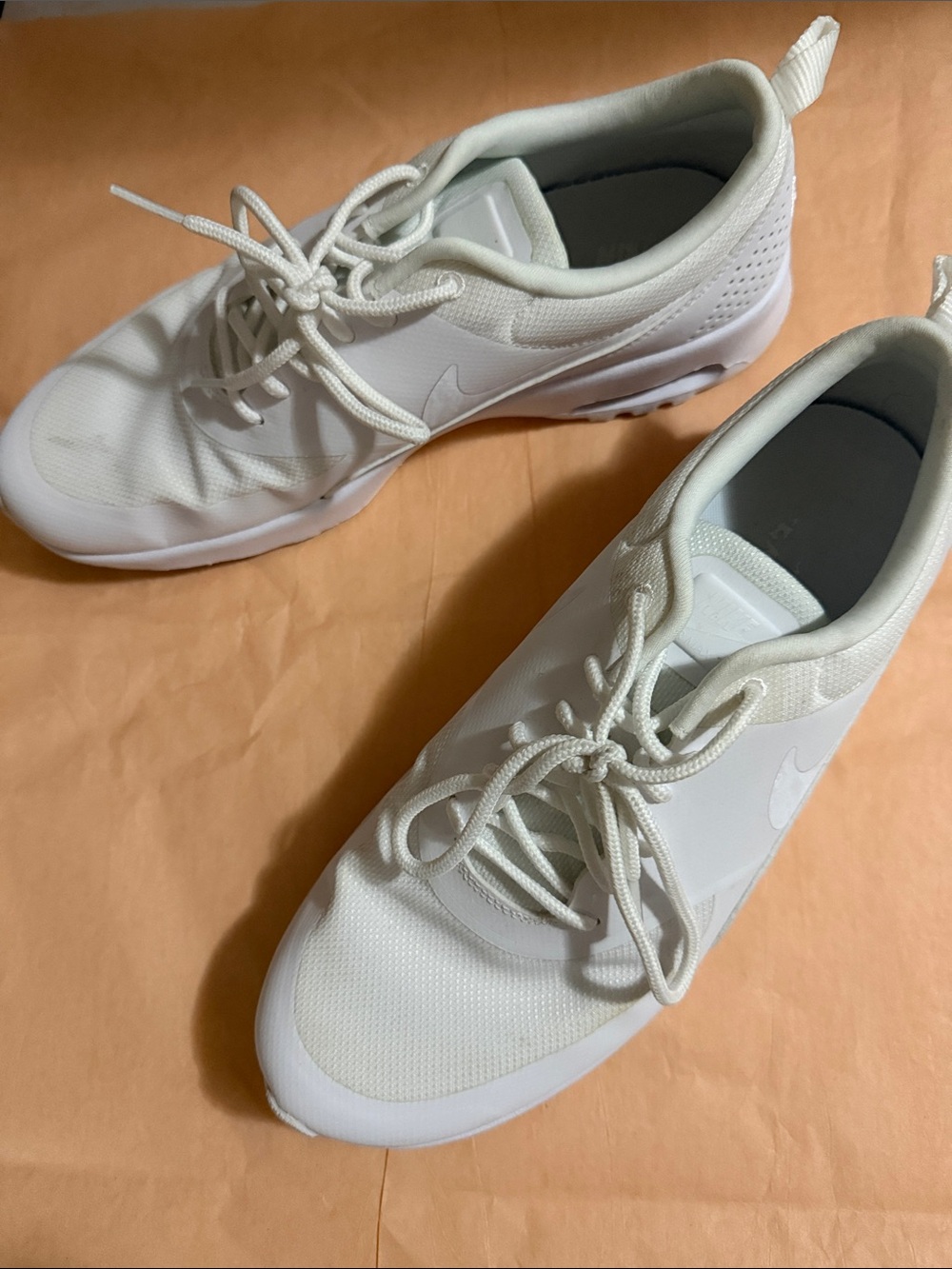 Nike Women’s All-White Lightweight Athletic Sneakers